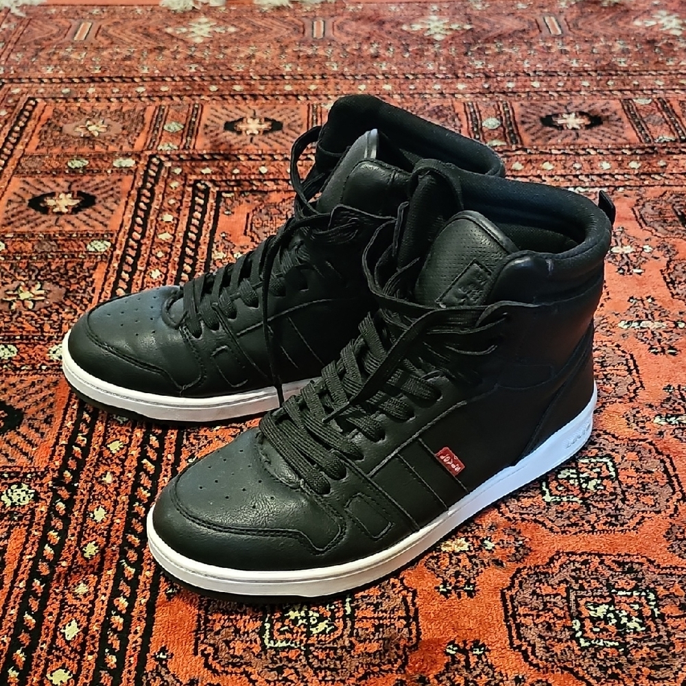Levi's High-Top Black Sneakers